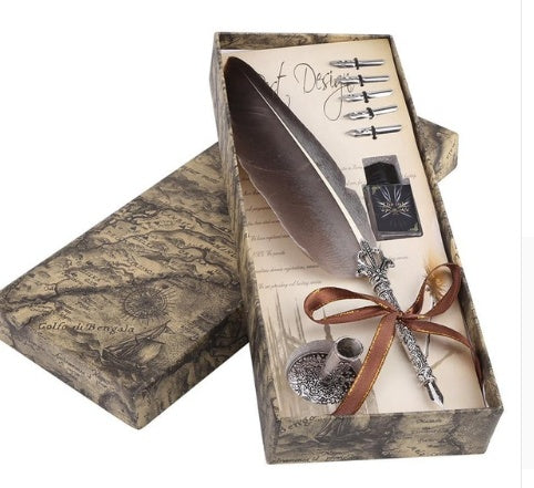 Retro feather pen set